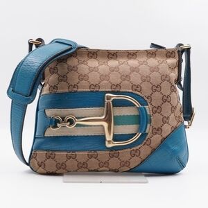 CE21 💟 Gucci GG Monogram  Horsebit crossbody Bag